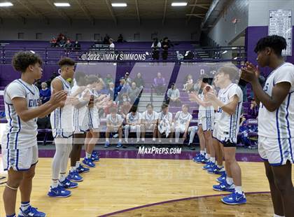 Thumbnail 2 in Quincy vs. Alton (Prairie Farms Holiday Classic) photogallery.