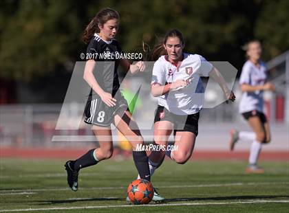 Thumbnail 2 in Aragon vs. Fremont photogallery.