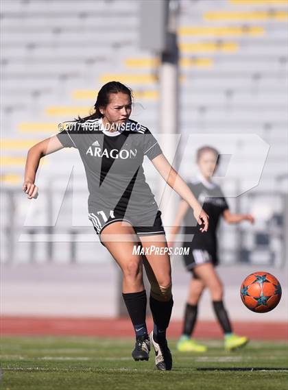Thumbnail 3 in Aragon vs. Fremont photogallery.