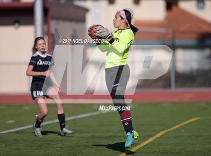 Thumbnail 3 in Aragon vs. Fremont photogallery.