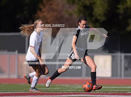 Thumbnail 1 in Aragon vs. Fremont photogallery.