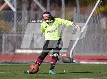 Thumbnail 2 in Aragon vs. Fremont photogallery.