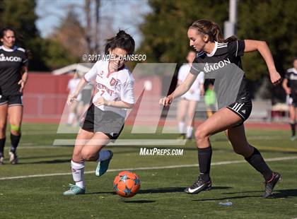 Thumbnail 2 in Aragon vs. Fremont photogallery.