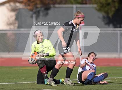 Thumbnail 3 in Aragon vs. Fremont photogallery.