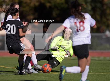 Thumbnail 3 in Aragon vs. Fremont photogallery.