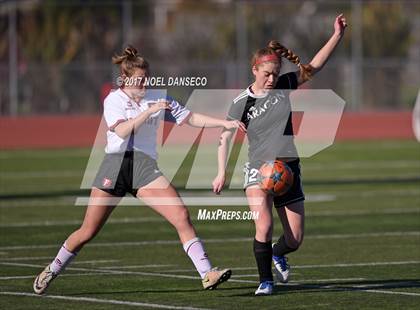 Thumbnail 3 in Aragon vs. Fremont photogallery.