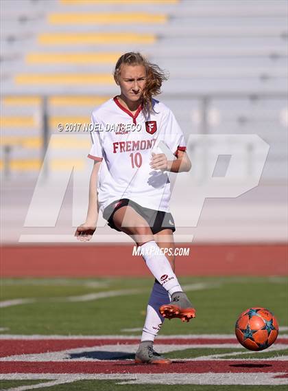 Thumbnail 2 in Aragon vs. Fremont photogallery.