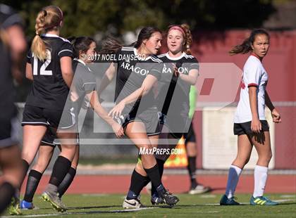 Thumbnail 3 in Aragon vs. Fremont photogallery.