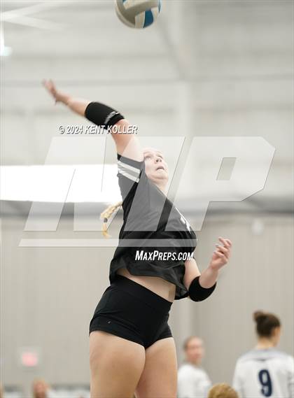 Thumbnail 1 in Plymouth vs. Grand Blanc (Motor City Power Series) photogallery.