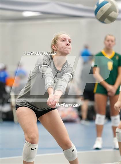 Thumbnail 3 in Plymouth vs. Grand Blanc (Motor City Power Series) photogallery.