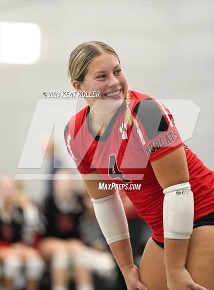 Thumbnail 3 in Plymouth vs. Grand Blanc (Motor City Power Series) photogallery.