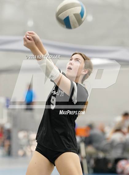 Thumbnail 2 in Plymouth vs. Grand Blanc (Motor City Power Series) photogallery.