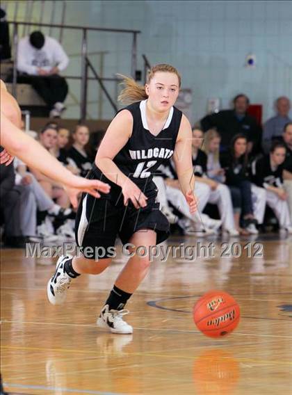 Thumbnail 3 in Homer-Center vs Clarion (PIAA Class A First Round) photogallery.