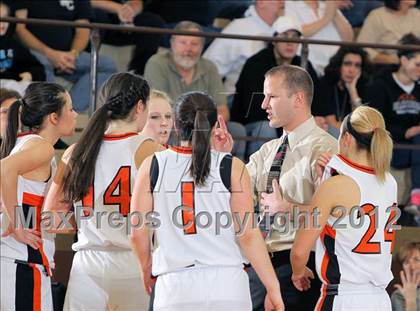 Thumbnail 1 in Homer-Center vs Clarion (PIAA Class A First Round) photogallery.