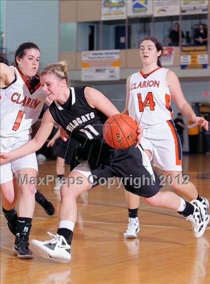 Thumbnail 1 in Homer-Center vs Clarion (PIAA Class A First Round) photogallery.