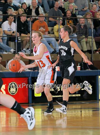 Thumbnail 1 in Homer-Center vs Clarion (PIAA Class A First Round) photogallery.