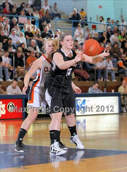 Thumbnail 1 in Homer-Center vs Clarion (PIAA Class A First Round) photogallery.
