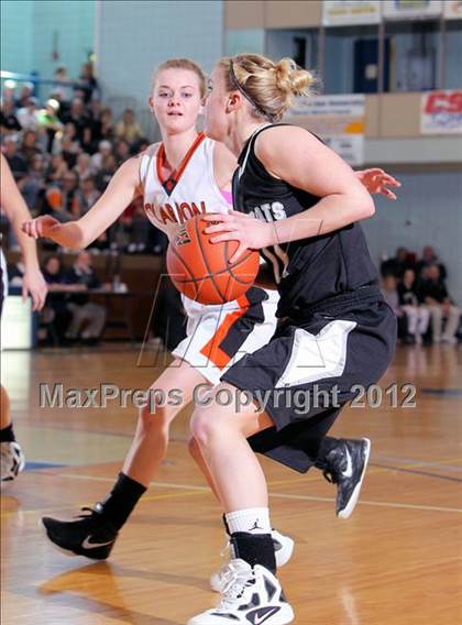 Thumbnail 1 in Homer-Center vs Clarion (PIAA Class A First Round) photogallery.