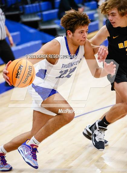 Thumbnail 3 in Green Mountain v Broomfield (Boulder Valley Invitational) photogallery.
