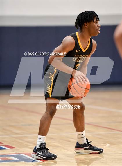 Thumbnail 1 in Wylie vs Plano East (Allen Eagle In-N-Out Holiday Tournament) photogallery.