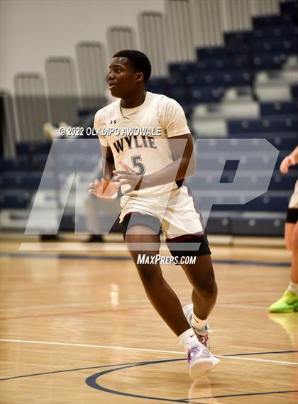 Thumbnail 2 in Wylie vs Plano East (Allen Eagle In-N-Out Holiday Tournament) photogallery.