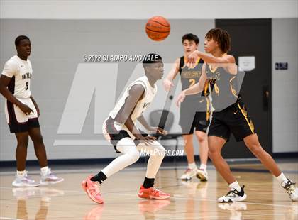 Thumbnail 2 in Wylie vs Plano East (Allen Eagle In-N-Out Holiday Tournament) photogallery.