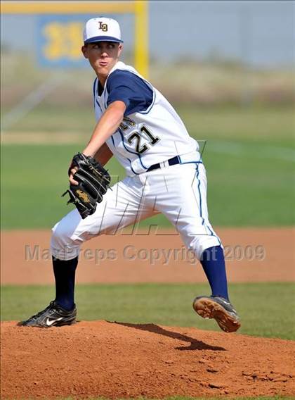 Thumbnail 1 in Upland @ Los Osos photogallery.