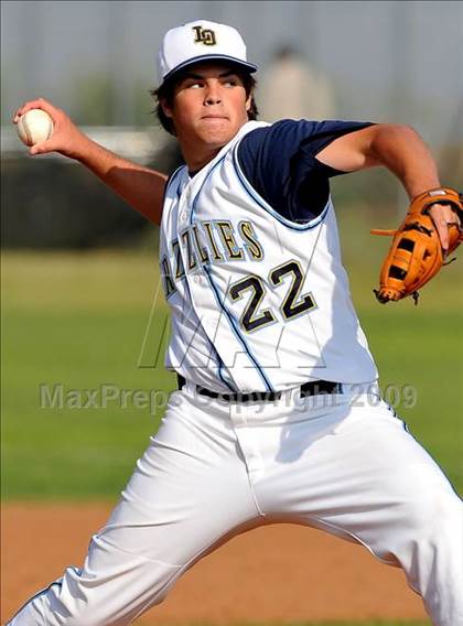 Thumbnail 2 in Upland @ Los Osos photogallery.