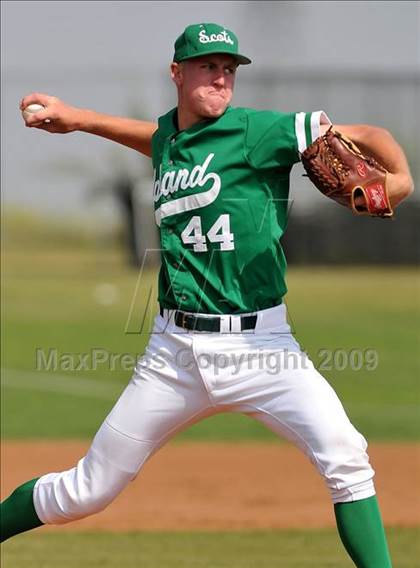 Thumbnail 1 in Upland @ Los Osos photogallery.