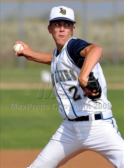 Thumbnail 1 in Upland @ Los Osos photogallery.