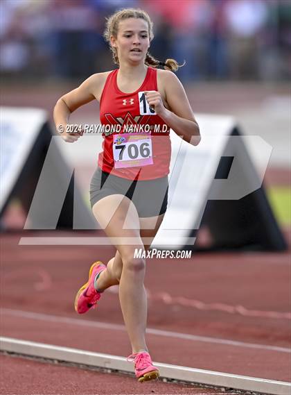 Thumbnail 2 in IHSAA Final (800 Meter)  photogallery.