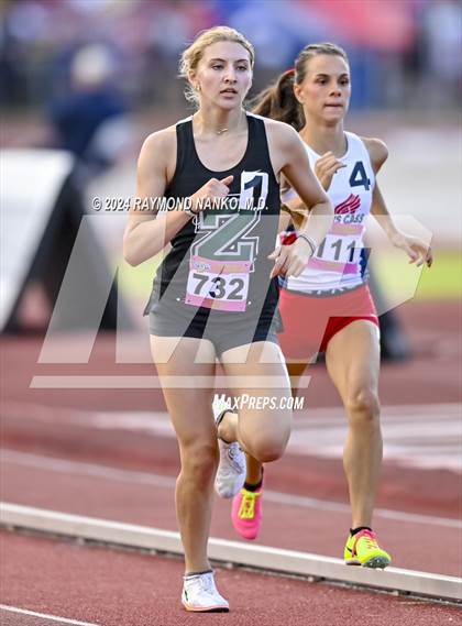 Thumbnail 3 in IHSAA Final (800 Meter)  photogallery.