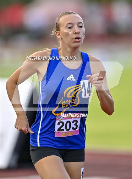 Thumbnail 2 in IHSAA Final (800 Meter)  photogallery.