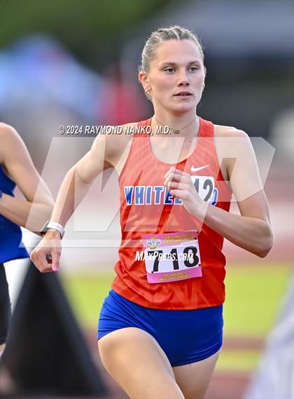 Thumbnail 3 in IHSAA Final (800 Meter)  photogallery.