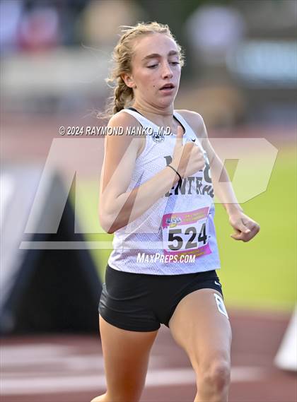 Thumbnail 1 in IHSAA Final (800 Meter)  photogallery.