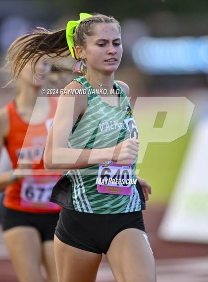 Thumbnail 3 in IHSAA Final (800 Meter)  photogallery.
