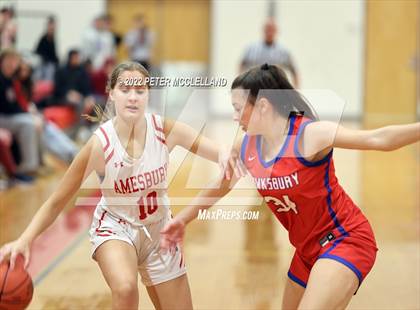 Thumbnail 3 in Tewksbury Memorial @ Amesbury photogallery.