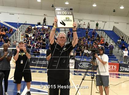Thumbnail 3 in Oak Park vs Valencia (CIF-SS D2 Final) photogallery.