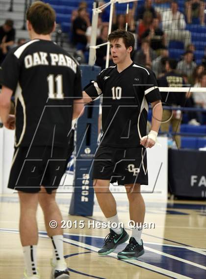 Thumbnail 2 in Oak Park vs Valencia (CIF-SS D2 Final) photogallery.