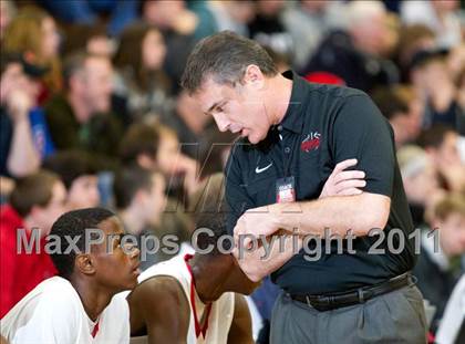 Thumbnail 3 in Riverside vs. Central Catholic (Les Schwab Invitational) photogallery.
