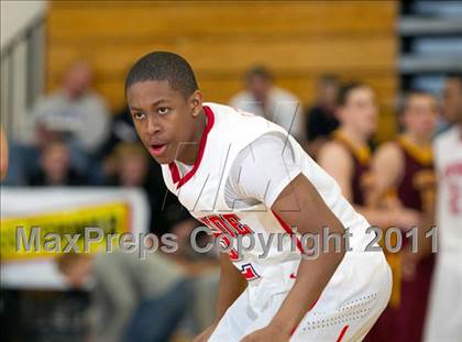 Thumbnail 1 in Riverside vs. Central Catholic (Les Schwab Invitational) photogallery.