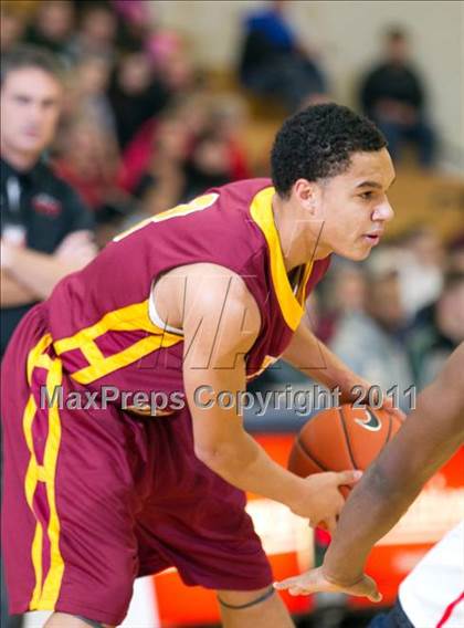 Thumbnail 2 in Riverside vs. Central Catholic (Les Schwab Invitational) photogallery.