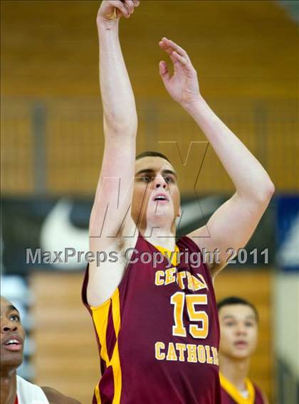 Thumbnail 3 in Riverside vs. Central Catholic (Les Schwab Invitational) photogallery.