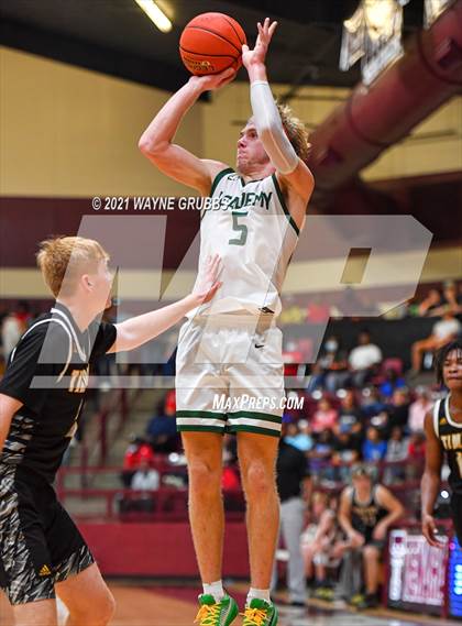 Thumbnail 3 in Timpson vs Little River Academy (Tenaha Holiday Hoops Classic) photogallery.