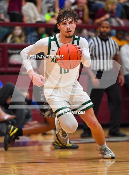 Thumbnail 2 in Timpson vs Little River Academy (Tenaha Holiday Hoops Classic) photogallery.