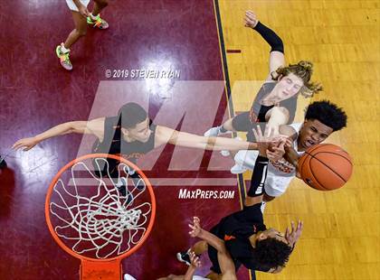 Thumbnail 3 in Wasatch Academy vs. Oak Hill Academy (GEICO National Tournament Quarterfinal) photogallery.