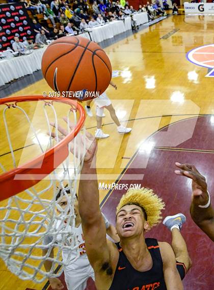 Thumbnail 1 in Wasatch Academy vs. Oak Hill Academy (GEICO National Tournament Quarterfinal) photogallery.