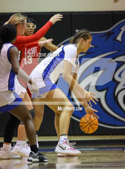 Thumbnail 1 in Regis Jesuit @ Grandview photogallery.
