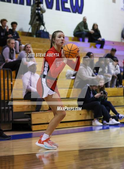 Thumbnail 1 in Regis Jesuit @ Grandview photogallery.