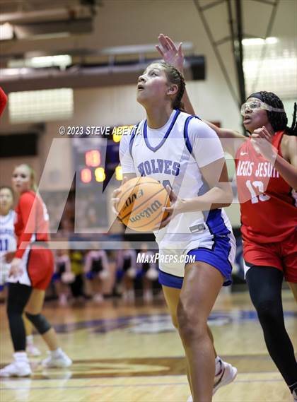 Thumbnail 2 in Regis Jesuit @ Grandview photogallery.